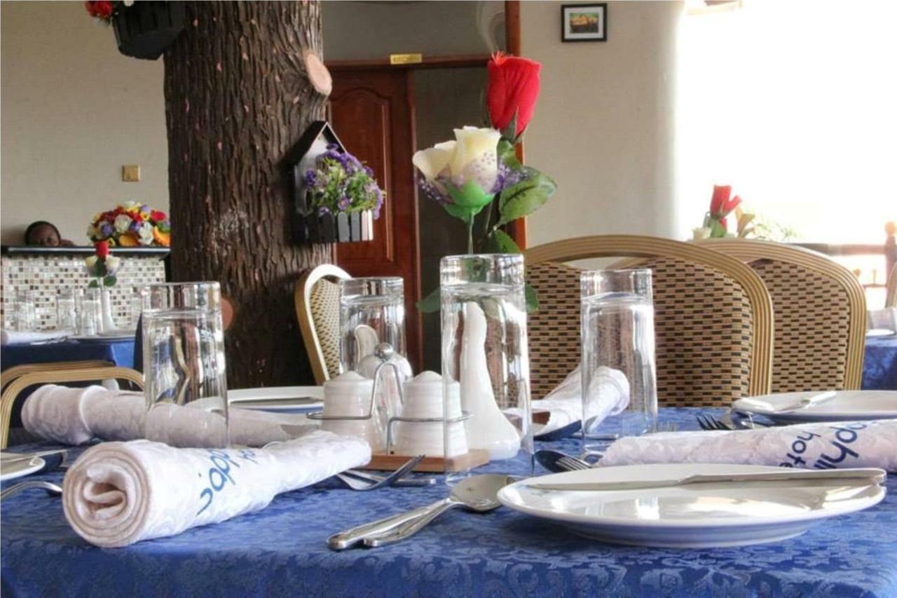 Sapphire Hotel Entebbe Kigo Kajansi エクステリア 写真
